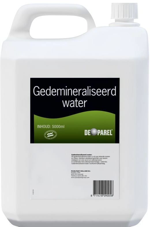 DE PAREL GEDEMINERALISEERD WATER